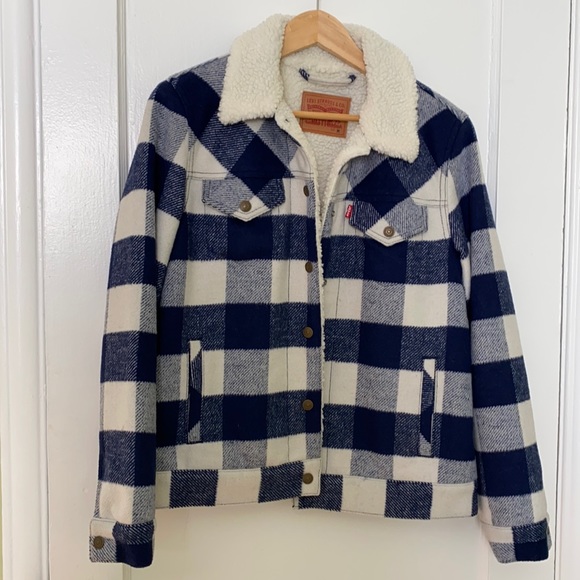 Levi’s Jacket - Picture 1 of 3